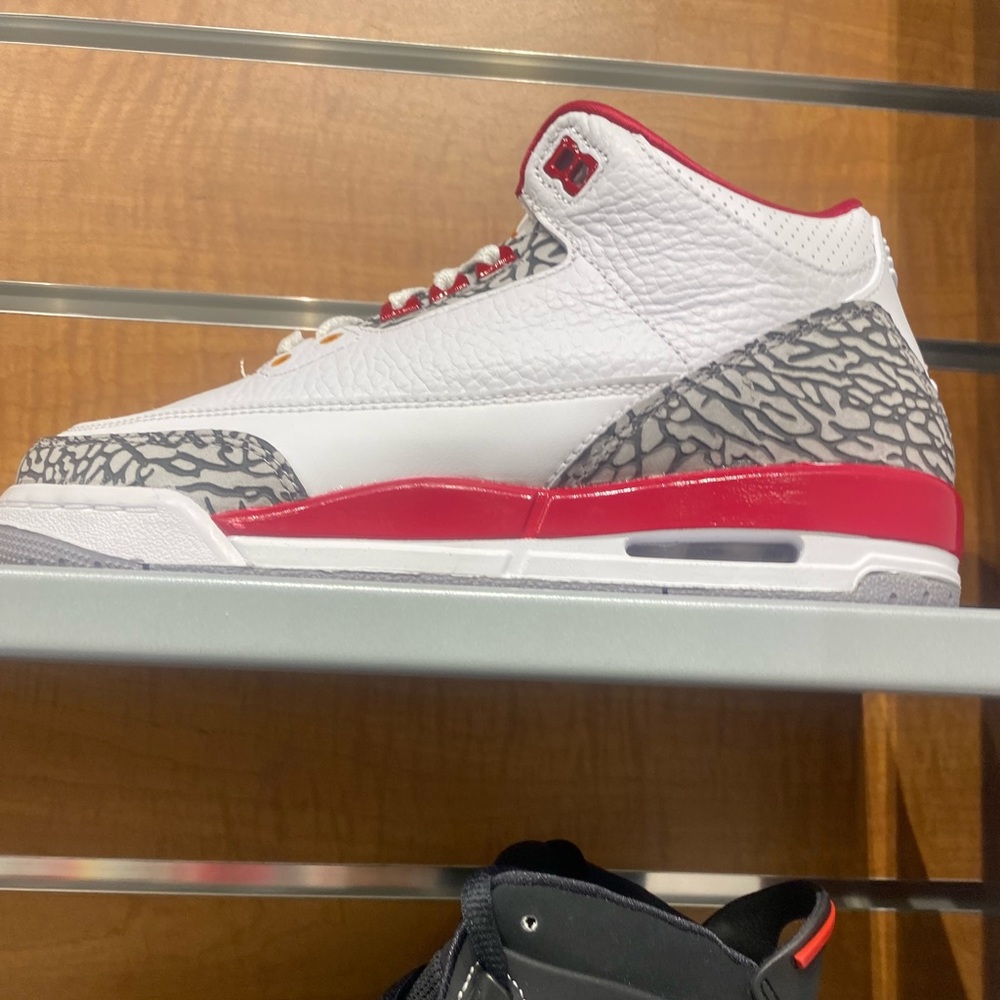 Air Jordan 3 cardinal red